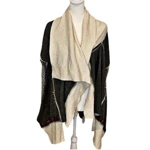 Scrapbook Kitschy Stylish Dark Gray and Cream Open Front Cardigan. Size M.